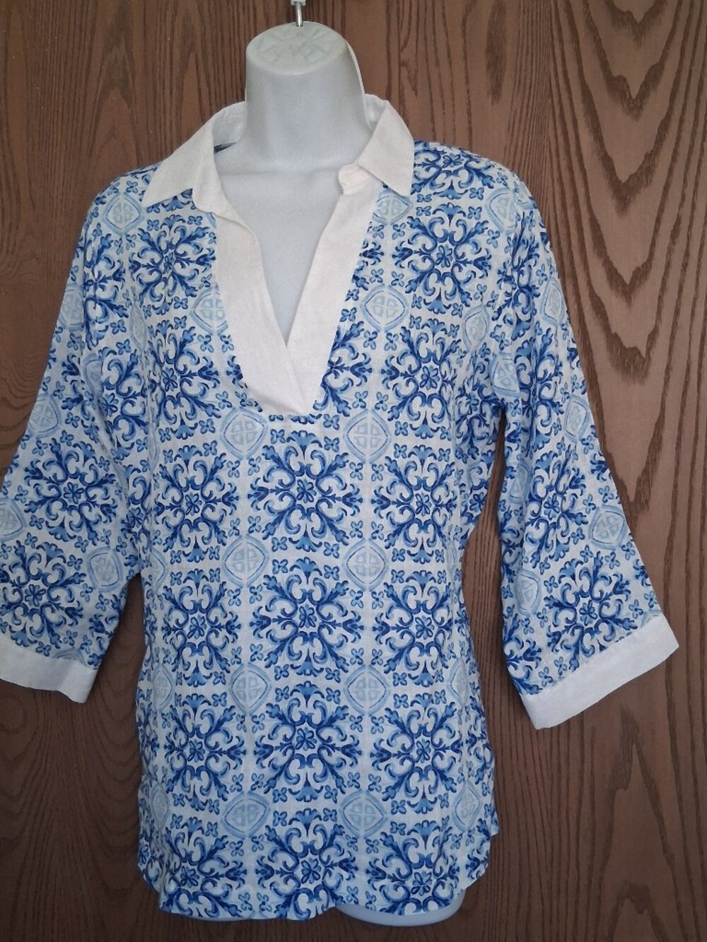 Isaac Mizrahi Linen Blue White Floral Paisley V-Neck Tunic Top Small
